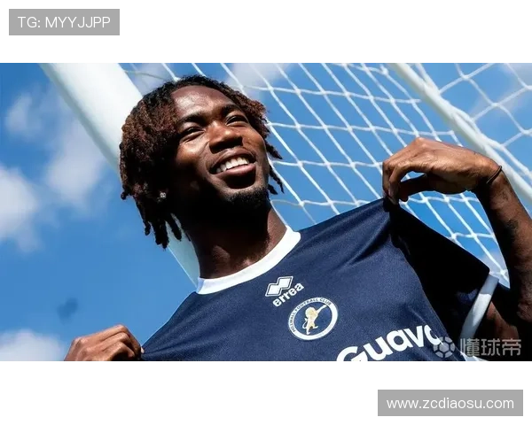 切尔西与英格兰后卫布莱特宣布退役